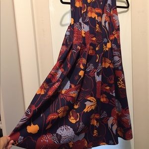 H&M floral flared pleated dress size 4 - NWOT